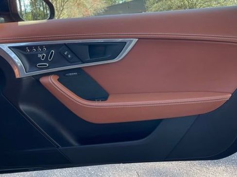 Used 2019 Jaguar F-TYPE Convertible AWD image 21