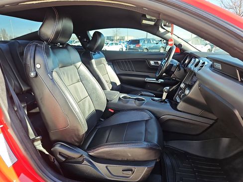 Used 2023 Ford Mustang Premium image 8