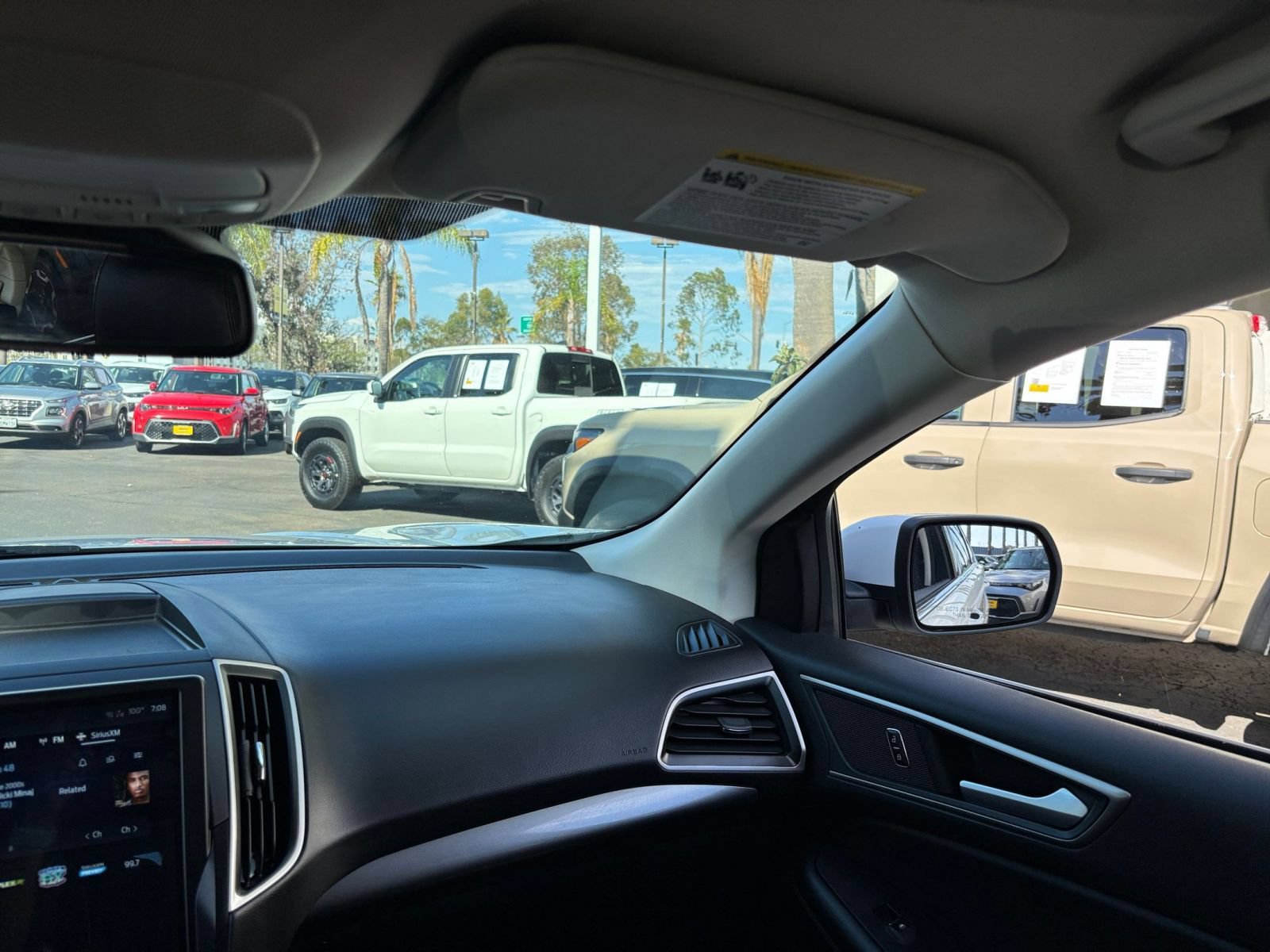Used 2024 Ford Edge SEL AWD/4WD image 35