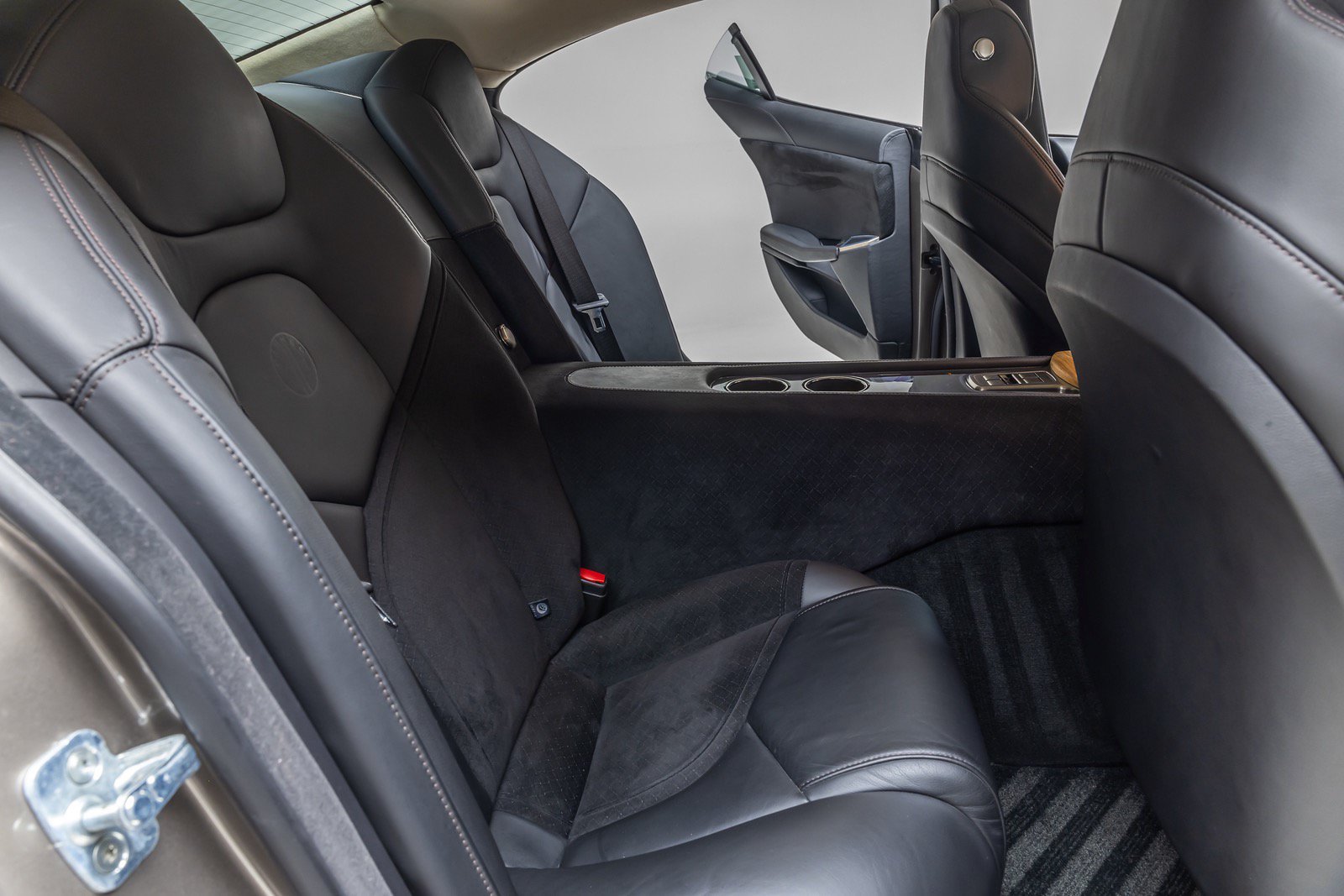Used 2012 Fisker Karma EcoSport RWD image 28