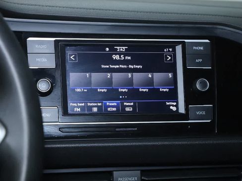 Certified 2024 Volkswagen Jetta Sport FWD image 25