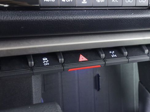 Used 2022 Toyota Tundra SR5 w/ TRD Off-Road Package image 20