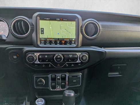 Used 2021 Jeep Wrangler Unlimited Sahara AWD/4WD image 12