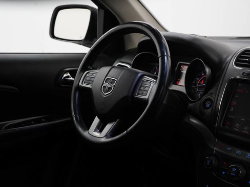 Used 2019 Dodge Journey Crossroad image 12