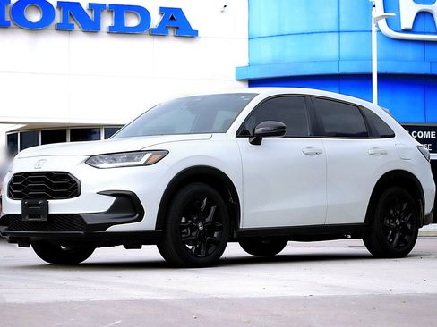 Used 2023 Honda HR-V Sport image 1