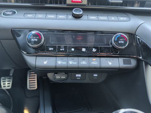 New 2025 Hyundai Elantra N image 18