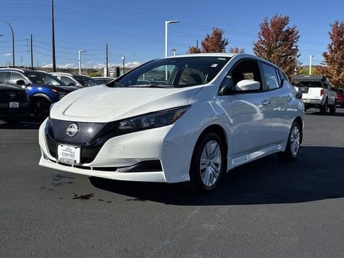 Certified 2025 Nissan Leaf S image 5