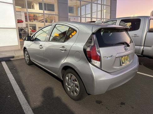 Used 2015 Toyota Prius C Four image 5