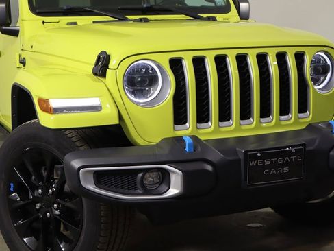 Used 2023 Jeep Wrangler Unlimited Sahara w/ Cold Weather Group AWD/4WD image 42