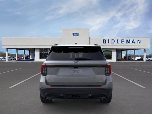 New 2026 Ford Explorer ST-Line w/ ST-Line Street Pack AWD/4WD image 5