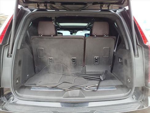 Used 2023 Cadillac Escalade Sport Platinum w/ LPO, ONYX Package image 8