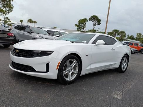 Used 2023 Chevrolet Camaro LT RWD image 6