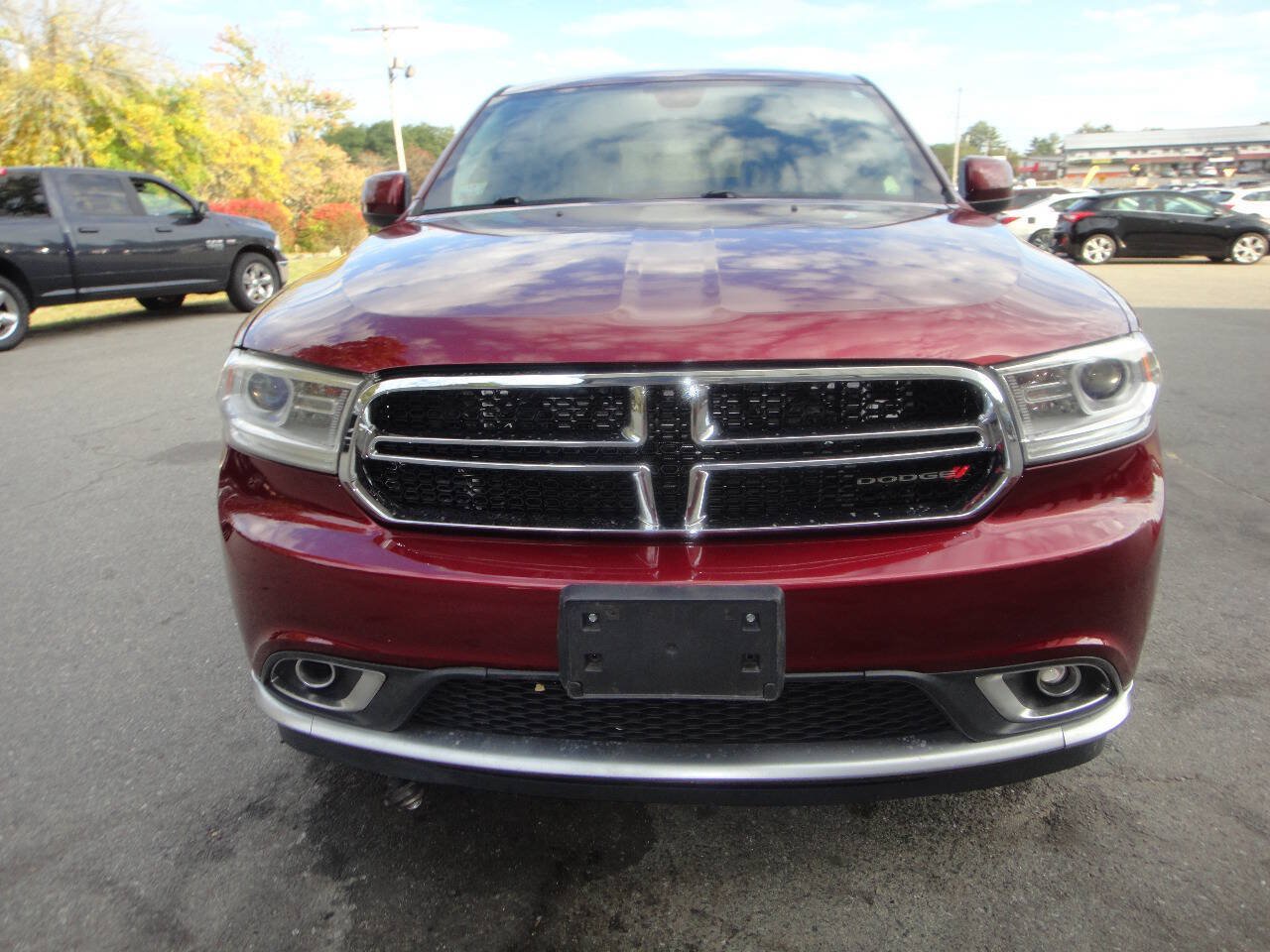 Used 2019 Dodge Durango SXT AWD/4WD image 2