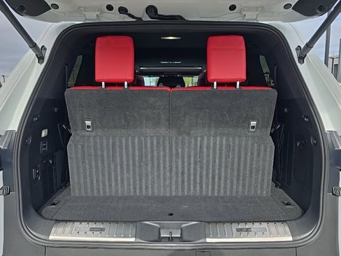 Used 2024 Lexus LX 600 F Sport image 34