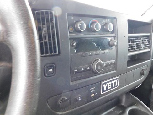 Used 2013 GMC Savana 2500 w/ Power Package image 34