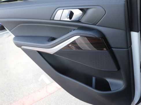 Certified 2026 BMW X5 xDrive50e w/ Parking Assistance Package image 33