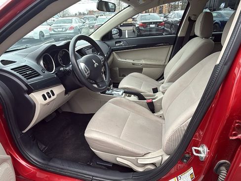 Used 2016 Mitsubishi Lancer ES image 10