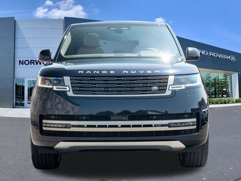Used 2026 Land Rover Range Rover SE AWD/4WD image 2