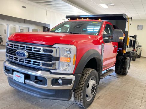 New 2025 Ford F550 4x4 Regular Cab Super Duty image 4