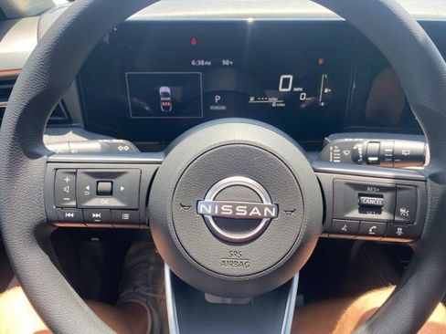 New 2025 Nissan Kicks SV w/ SV Premium Package image 21