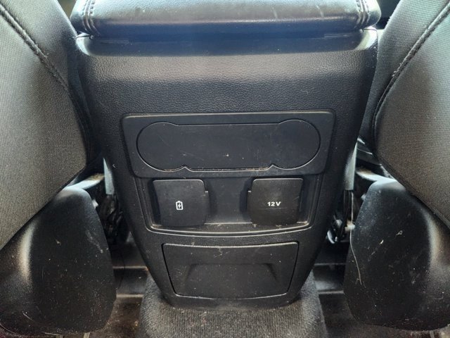 Used 2022 Ford Explorer XLT RWD image 31