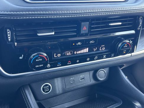 Used 2021 Nissan Rogue SL image 15