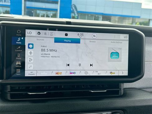 Used 2024 Jeep Wrangler Unlimited image 13