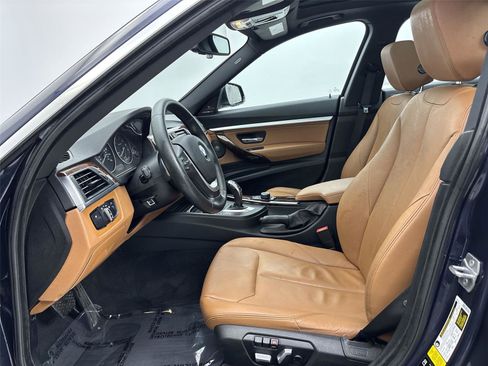 Used 2017 BMW 340i Gran Turismo xDrive image 25