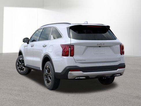 New 2026 Kia Sorento S w/ S Panoramic Sunroof Package image 4