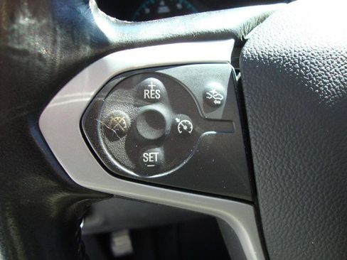 Used 2021 Chevrolet Colorado LT w/ Safety Package image 10