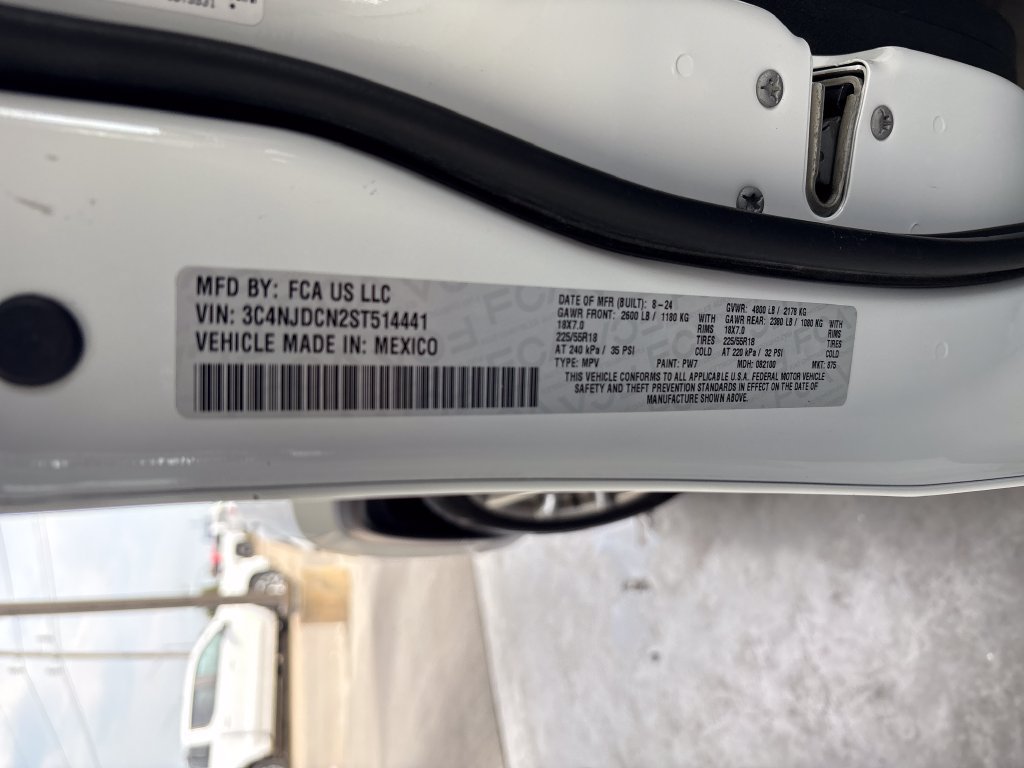 Used 2025 Jeep Compass Limited AWD/4WD image 32
