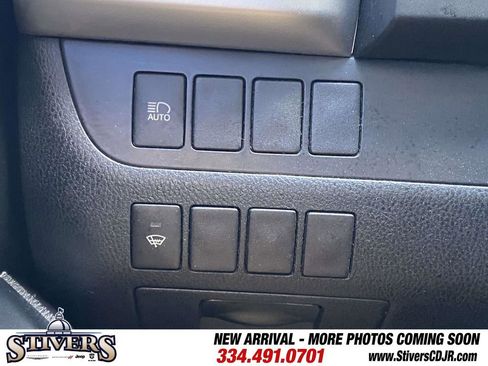 Used 2019 Toyota Highlander LE image 32