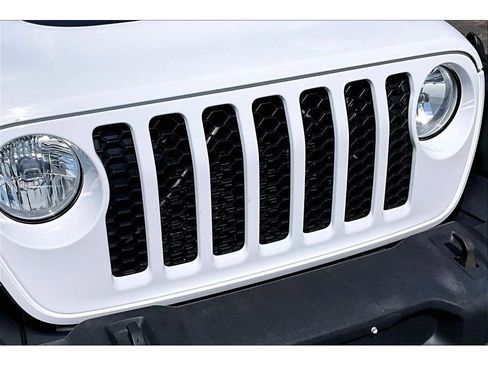 Used 2020 Jeep Gladiator Sport w/ Quick Order Package 24S AWD/4WD image 32