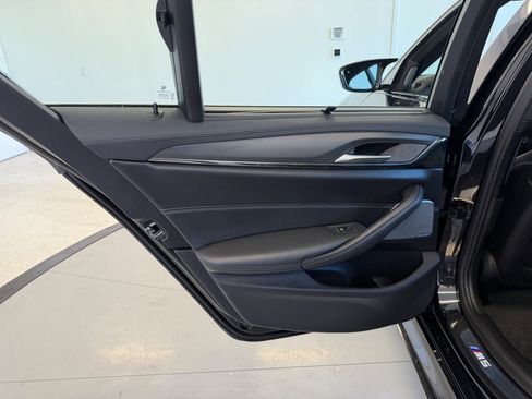 Used 2022 BMW M5 w/ Executive Package image 44