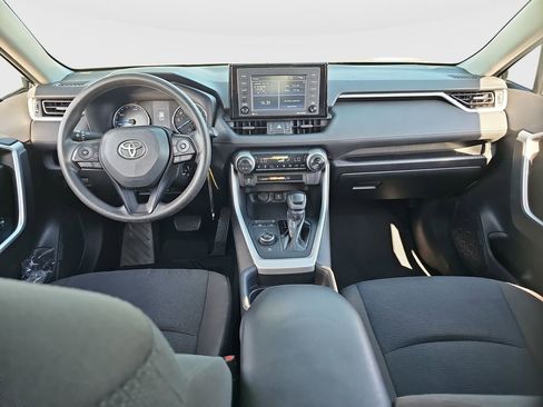 Used 2021 Toyota RAV4 LE w/ Carpet Mat Package (TMS) AWD/4WD image 18