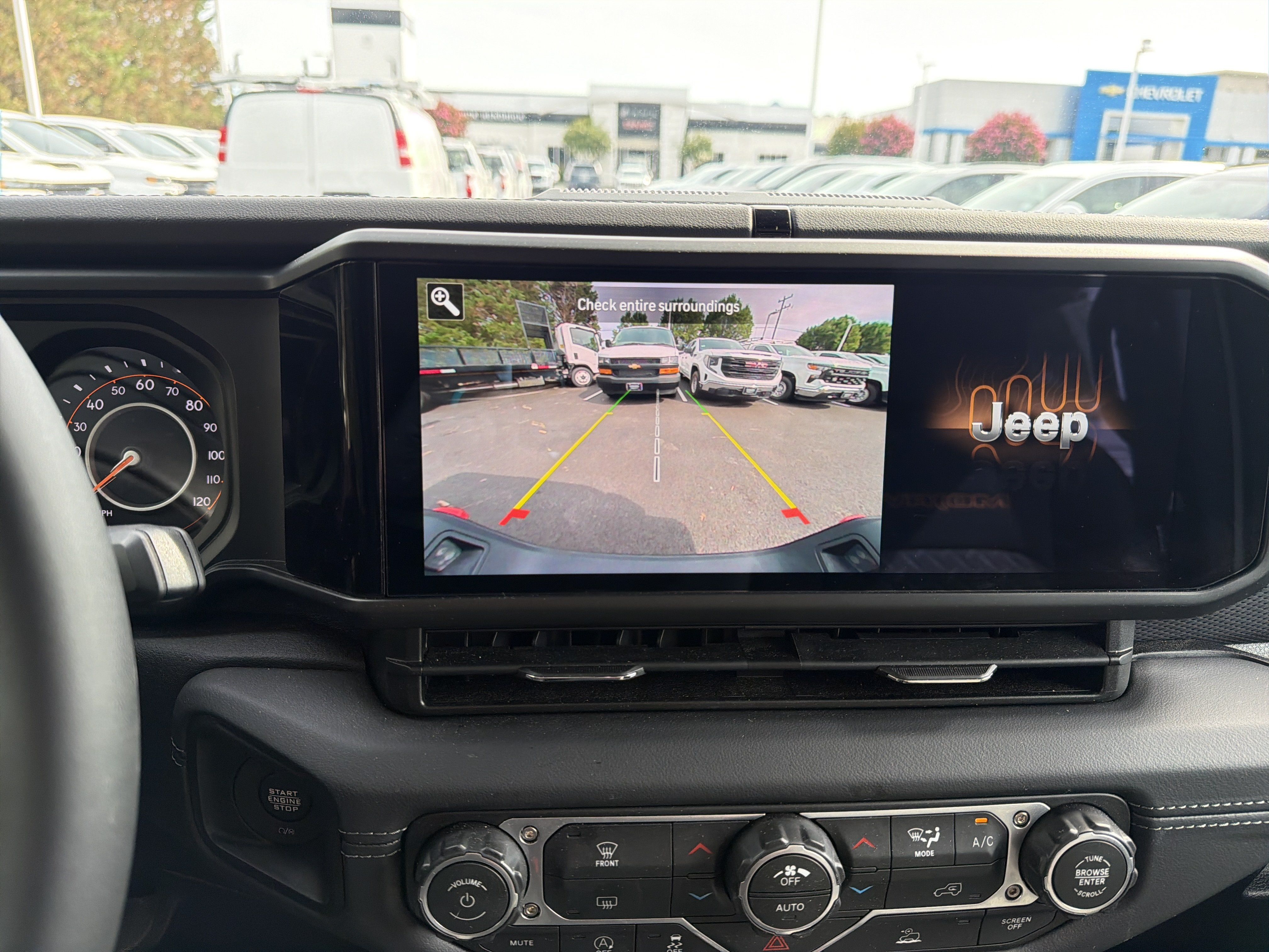 Used 2026 Jeep Gladiator Mojave AWD/4WD image 25
