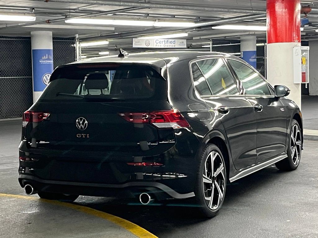 New 2026 Volkswagen GTI SE FWD image 6