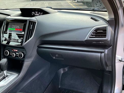 Used 2023 Subaru Crosstrek 2.0i image 17