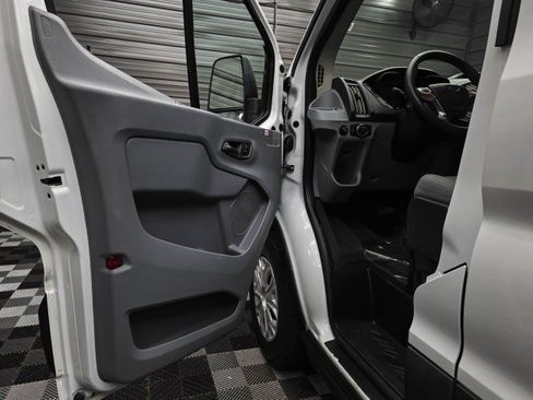 Used 2019 Ford Transit 350 XLT RWD image 29