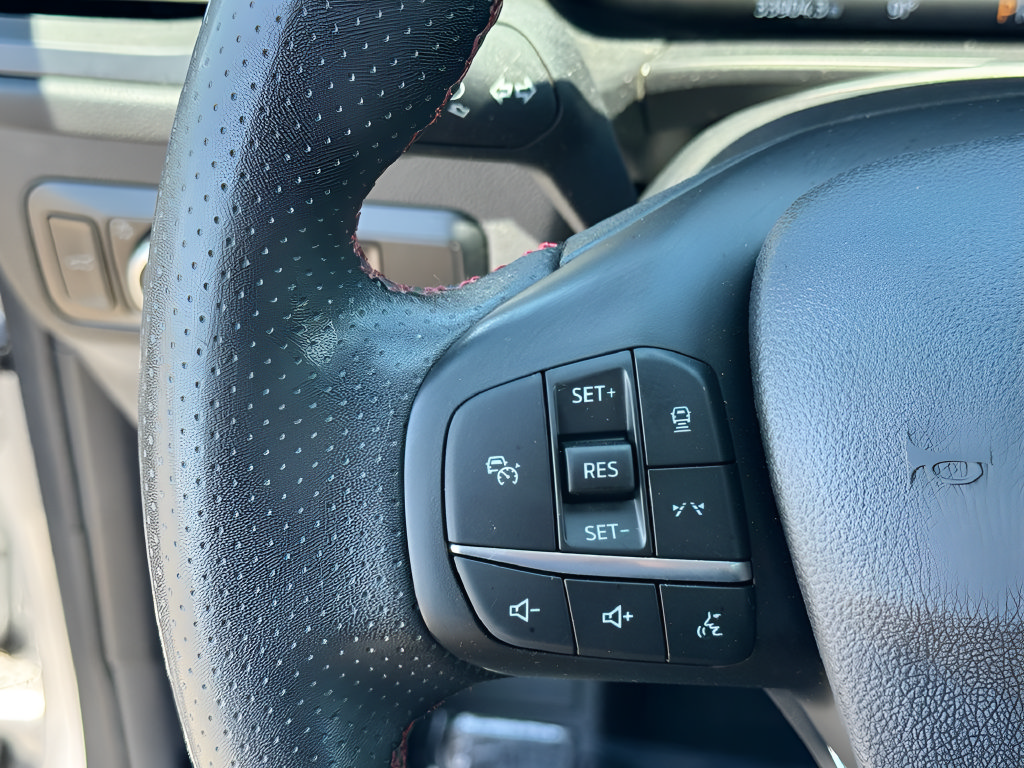 Used 2024 Ford Escape ST-Line w/ Tech Pack #1 FWD image 22