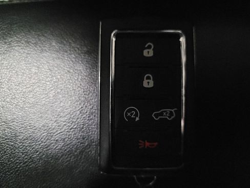 Used 2021 Jeep Grand Cherokee L Limited w/ MOPAR Finishing Package image 32