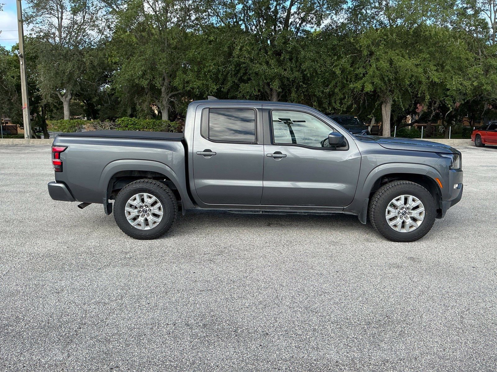 Certified 2022 Nissan Frontier SV AWD/4WD image 12