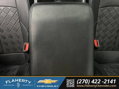 Used 2024 Toyota Tacoma 4x4 Double Cab image 32