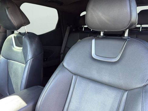 Used 2022 Hyundai Santa Cruz Limited image 10