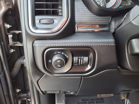 Used 2022 RAM 2500 Limited image 12