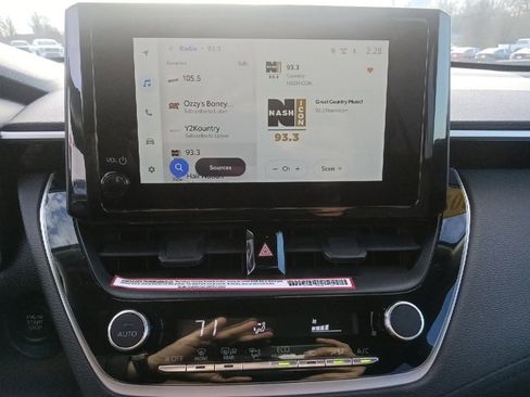 Used 2024 Toyota Corolla Cross LE w/ Moonroof Package image 21