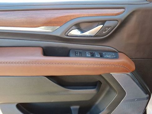 Used 2023 GMC Yukon Denali Ultimate image 14