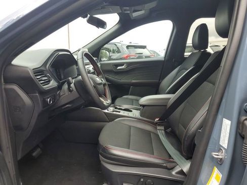 Used 2025 Ford Escape ST-Line image 18