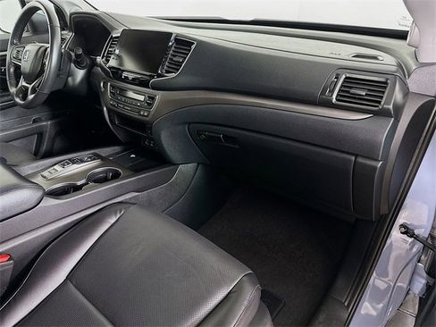 Certified 2024 Honda Ridgeline RTL image 33