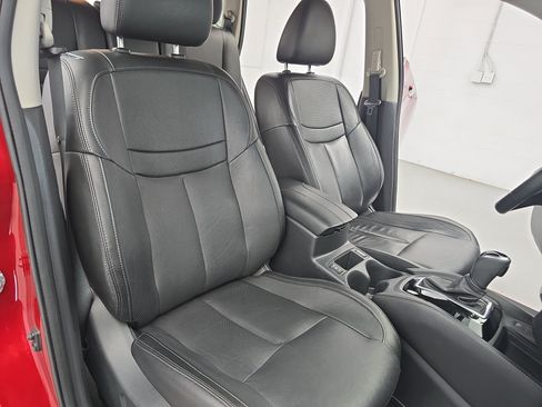 Used 2019 Nissan Rogue SL w/ Premium Package AWD/4WD image 10
